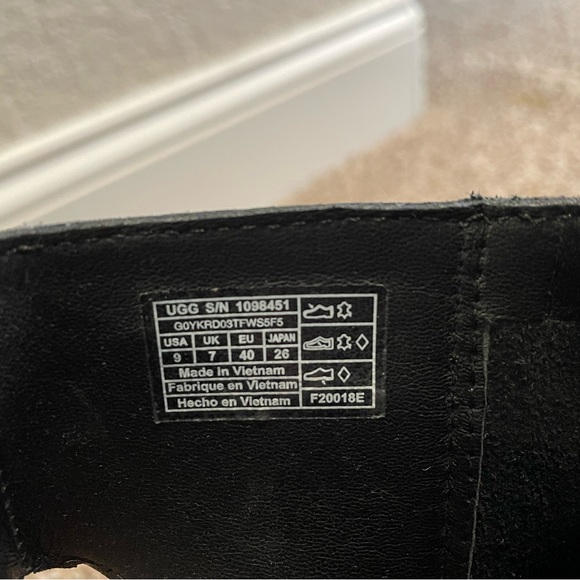 Ugg Valencia peep toe booties - Picture 8 of 9